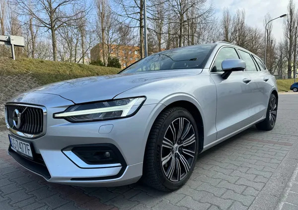 volvo Volvo V60 cena 139999 przebieg: 120000, rok produkcji 2021 z Gdańsk